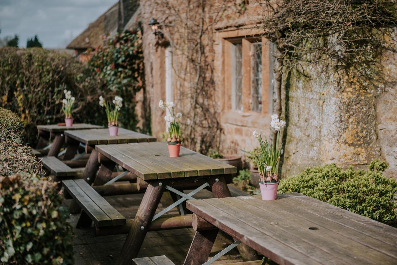 The Falkland Arms Chipping Norton Extérieur photo
